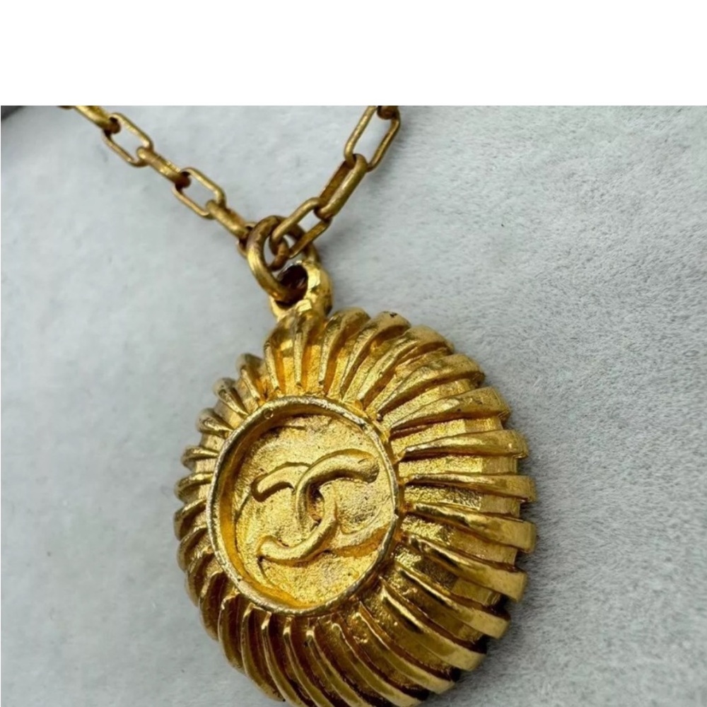Chanel CC Necklace - 17” vintage gold plated necklace - Picture 5 of 16